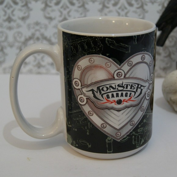 '06 Monster Garage Mug Cup The Discovery Channel Heart Microwave Dishwasher Safe - Picture 1 of 5